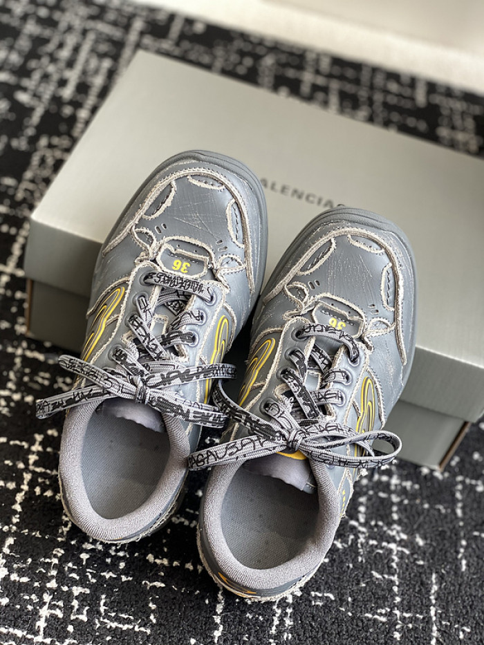 BL Hamptons Worn-Out  -COPSHOE BL - WO 02