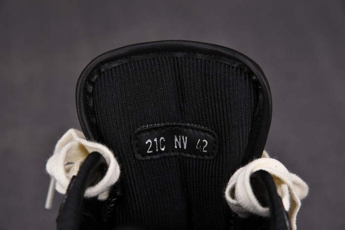 D1R* B27  SNEAKER  KICKZE DR-44