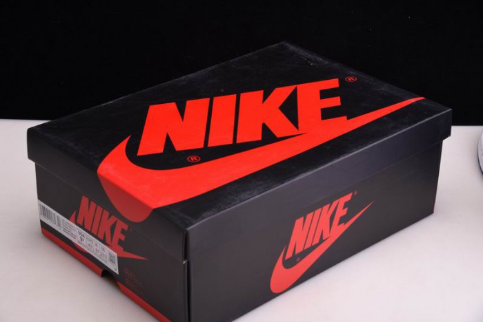 Ads  Jordan 1 Retro High Black Game Royal - 555088-041